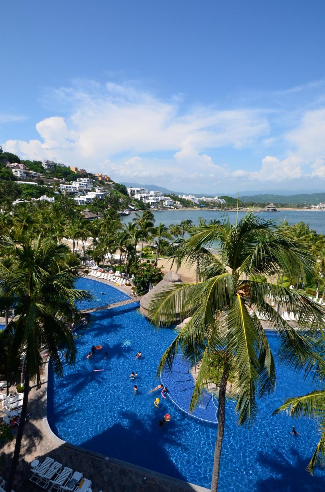 Las Hadas By Brisas Мансанильо Экстерьер фото View of the bay